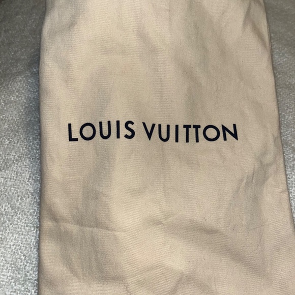 Brand New Louis Vuitton Madeleine Monogrammed Square Toe Pump - Picture 8 of 8